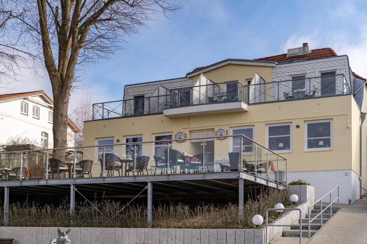 Hotel Am Wasserschloss 글룩스부르크 외부 사진